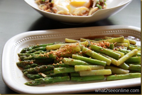 Stir fried Asparagus in Young Heart