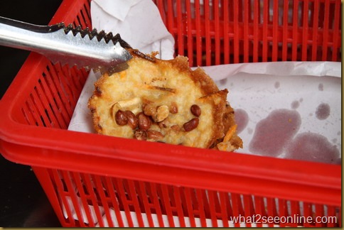 Goreng Pisang and Fried Fritters at Weld Quay, Penang by what2seeonline.com