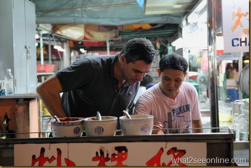 Street Food in Gurney Drive with America’s Celebrity Chef Todd English with What2seeonline.com