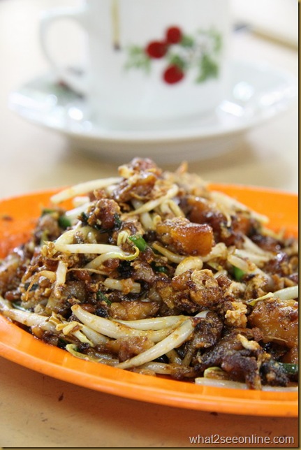 Hawker Food at the Batu Lanchang Market Food Court, Penang by What2seeonline.com