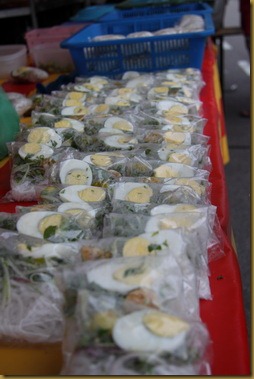 Delicious local fare at the pasar malam bazaar at Pantai Jerjak, Penang by what2seeonline.com