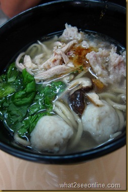 Hand-pulled Noodles at 173 Macalister Road by CK Lam of what2seeonline.com