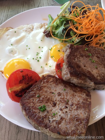  Boomarang Bistro & Bar in Robertson Quay, Singapore