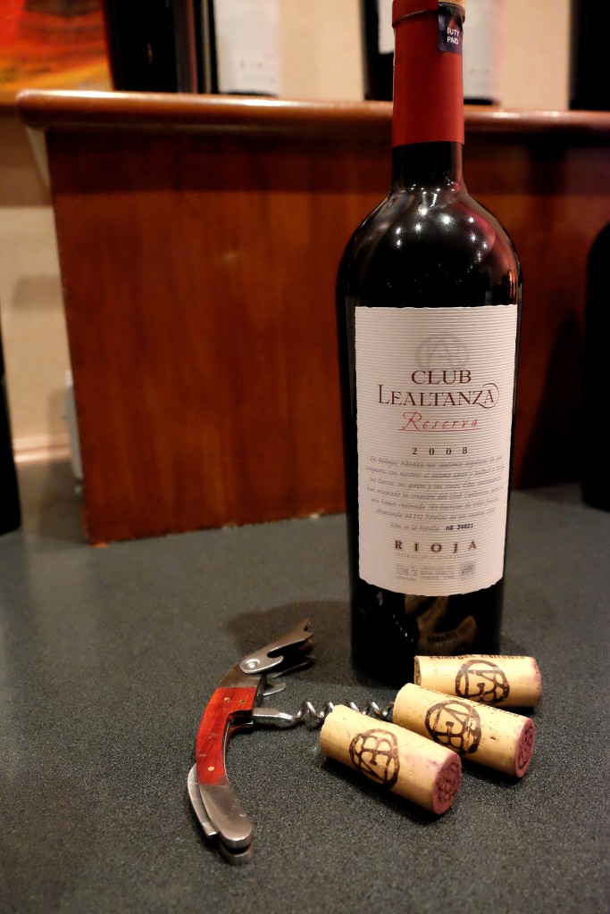 Bodegas Altanza, Wine Review, Wine Tasting, Bodegas Altanza Wine Dinner, Hotel Equatorial Penang, Spanish Winery Bodegas, Altanza, 2012 Le Altanza White Rioja, 2013 Bodegas Altanza Rioja Capitoso, 2009 Bodegas Lealtanza Rioja Reserva Seleccion de familia, 2008 Bodegas Altanza Rioja Lealtanza Reserva Club, 2008 Bodegas Altanza Rioja Reserva Serie de Artistas Contemporaneos Chinos, Penang Food Blog, What2seeonline.com, CK Lam, Wine Dinner in Penang, Spanish Wine, Sherwin Lao, Bodegas Altanza Winery, Wine Dinner in Hotel Equatorial Penang