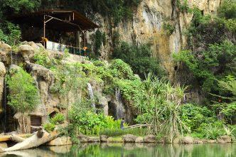 Limestone Cave Dining, Sky Bar, Tambun, Visit Malaysia, Hotsprings, Sky Bar at The Banjaran Hotsprings Retreat, Ck Lam, Ipoh, Lifestyle, Penang Food Blog, The Banjaran Hotsprings Retreat, What2seeonline.Com, Wine & Dine in The Banjaran Hotsprings Retreat,