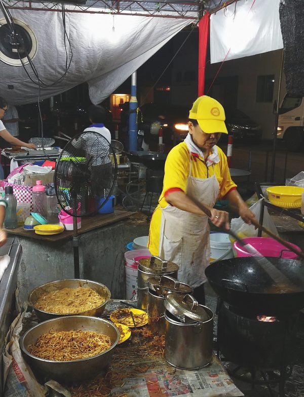 Ck Lam, Penang, Penang Food Blog, What2seeonline.Com, Char Bee Hoon, Chinese tongsui, Lebuh Tye Sin, Penang Street Food, five spiced pork roll, popiah, Stir-fried beehoon, Chinese snack, Sweet cravings, tong-sui,