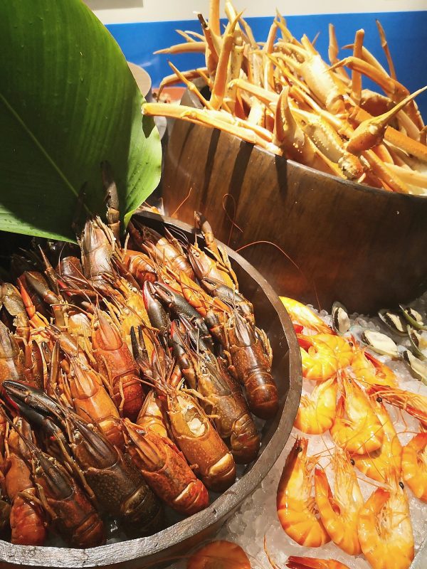 Hotel Jen Penang, buffet dinner, Sea & Grill buffet dinner, Halal-certified all-day dining restaurant, Café Jen, seafood buffet, ck lam, what2seeonline.com, Penang food blog, Golden Circle members, Sea & Grill Buffet Dinner at Cafe Jen,
